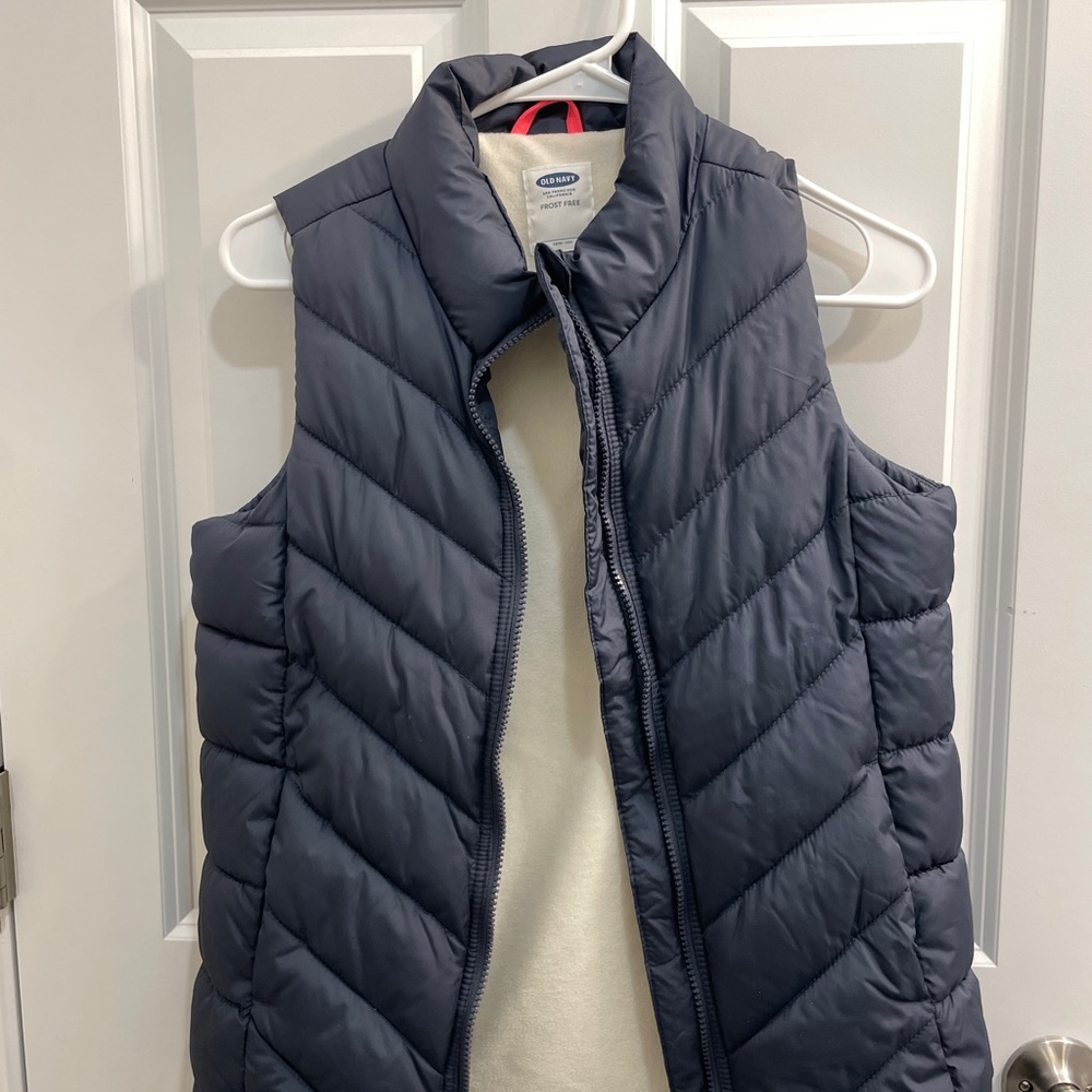 Old Navy Kids Girls Gray Puffer Vest